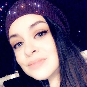 Meet your Posher, Celina